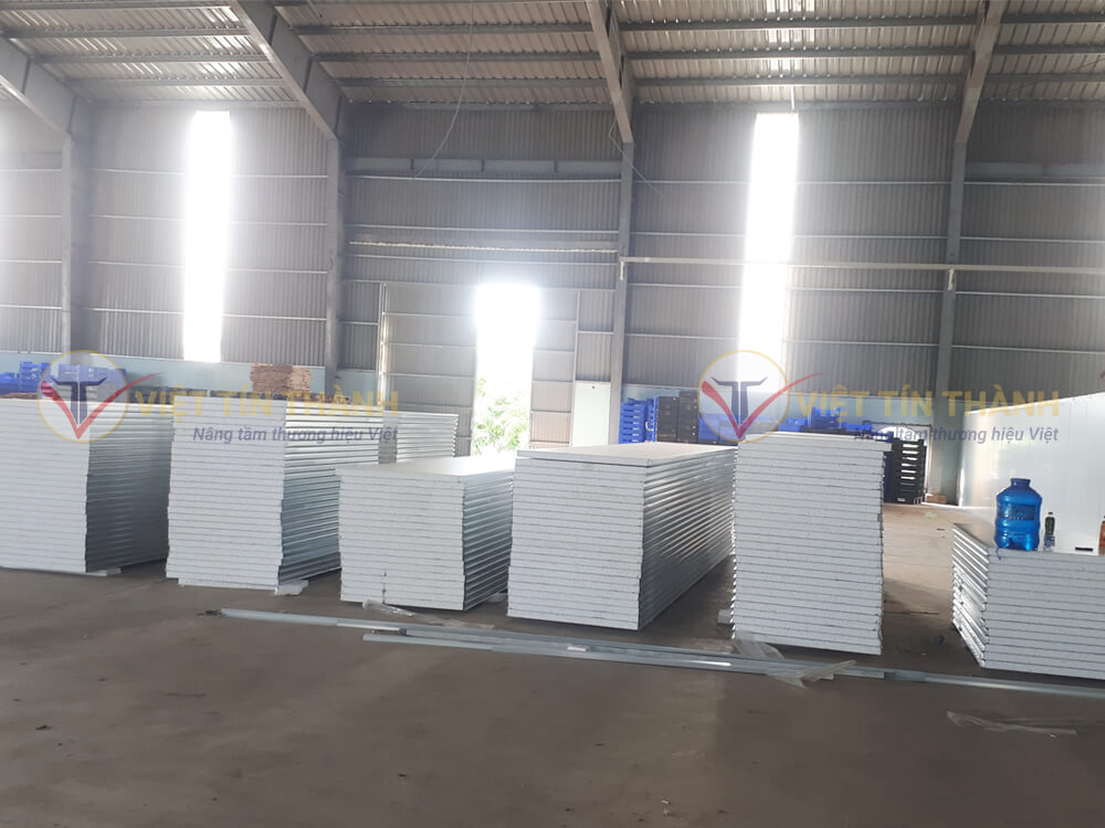 Panel Eps Phòng Sạch Nhà Máy ENTOBEL